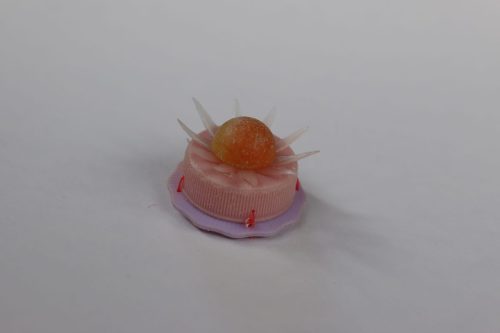 Sweet-Beach-plastic-brooch-Josefine-K-2023